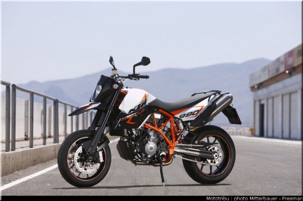 KTM 990 SMR 3.jpg