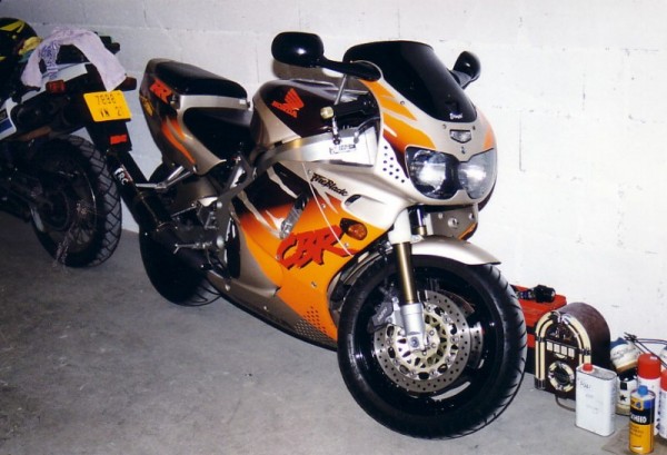 1999 Démontage 900 CBR.jpg