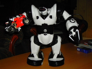 robot2.jpg