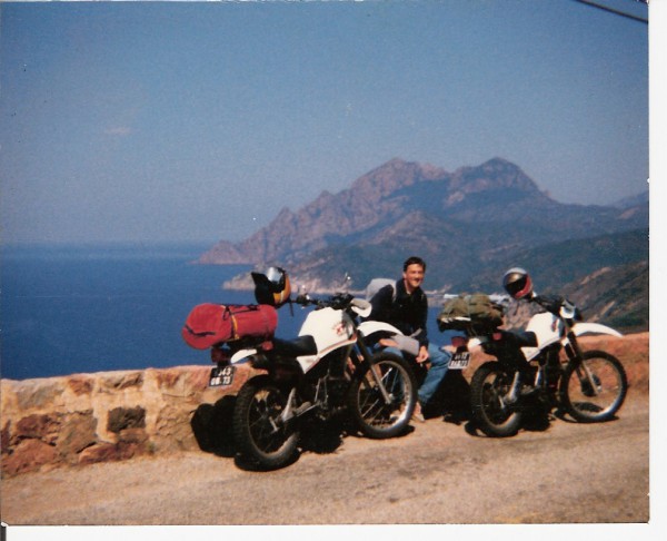 XT 550 en Corse.jpg